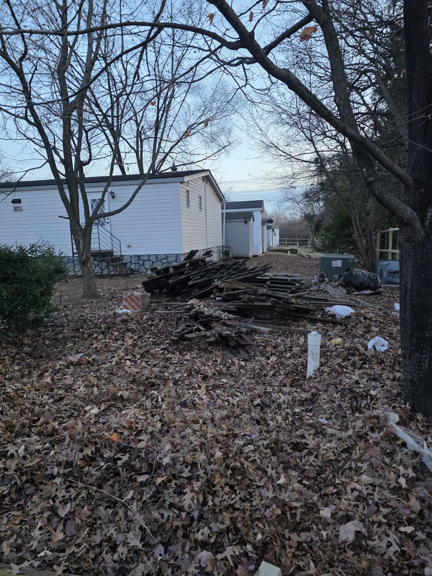 Elvisco Moving Gallery